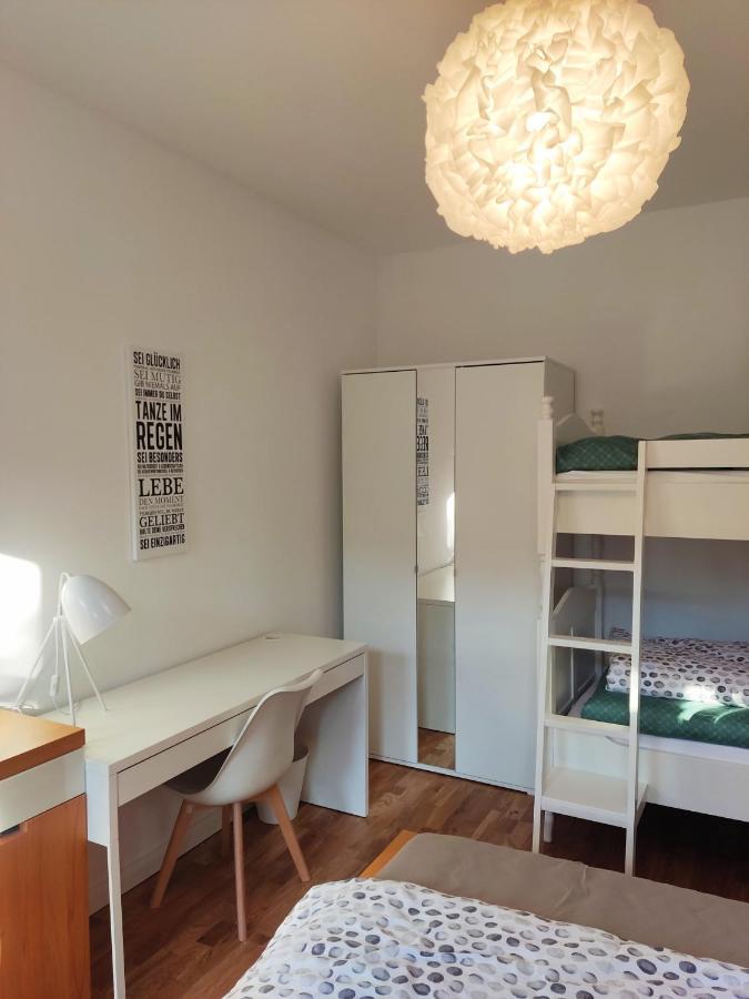 Saxonia De Luxe: Modern 2-Room Apartment with Parking in Chemnitz Exterior photo