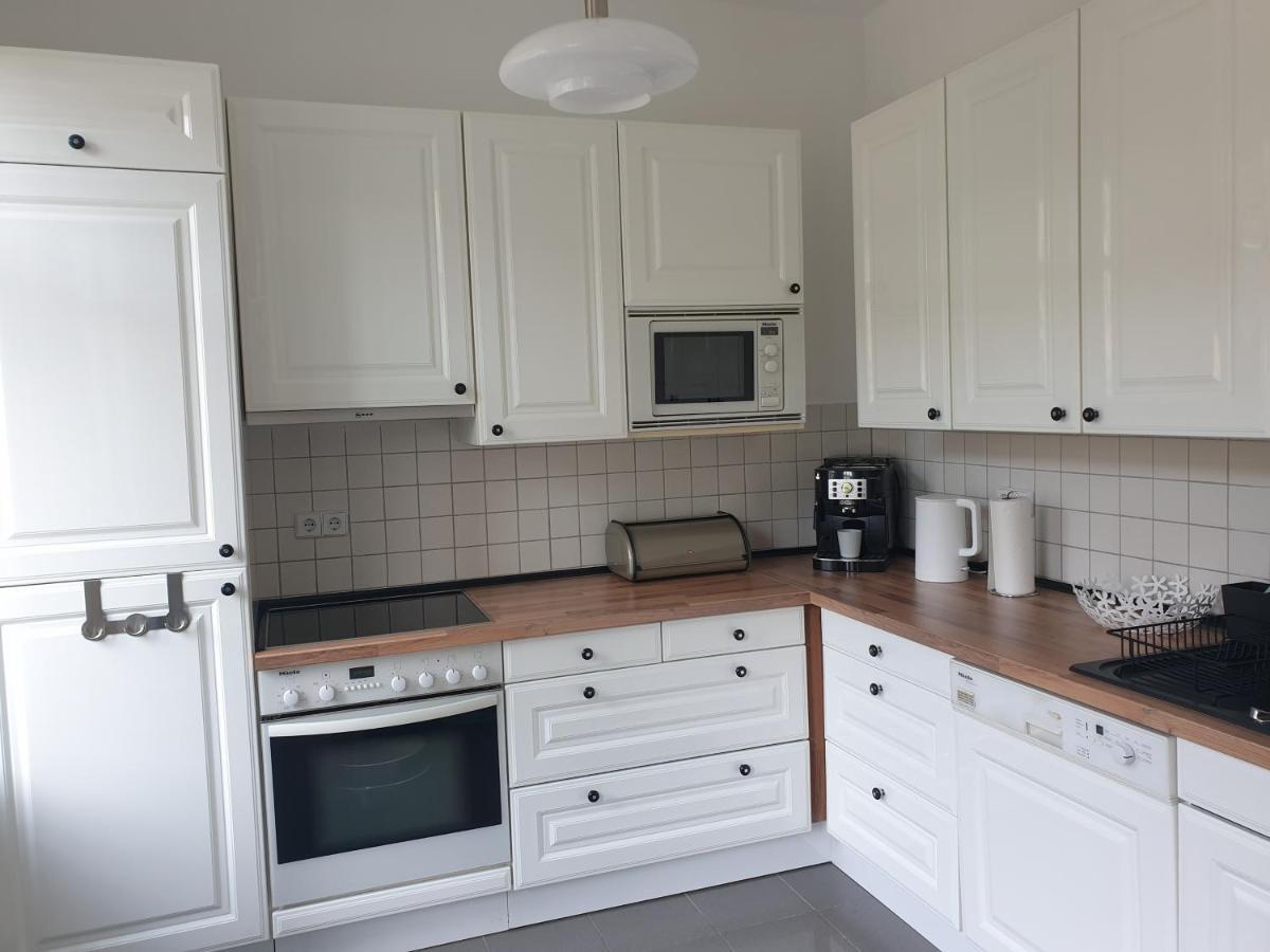 Saxonia De Luxe: Modern 2-Room Apartment with Parking in Chemnitz Exterior photo