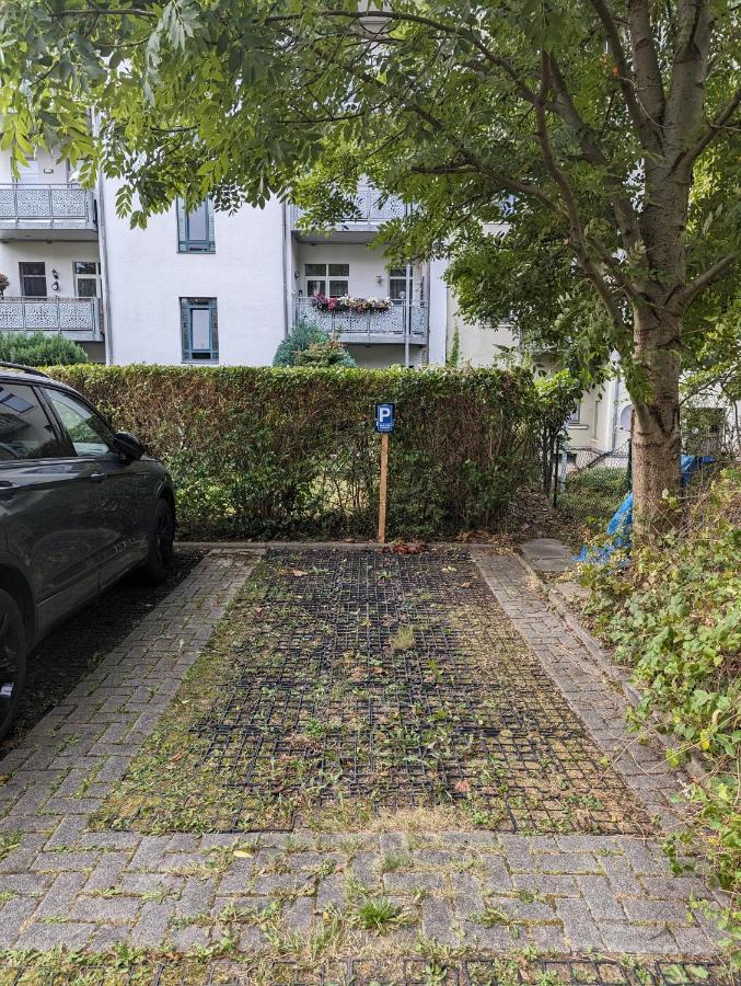 Saxonia De Luxe: Modern 2-Room Apartment with Parking in Chemnitz Exterior photo